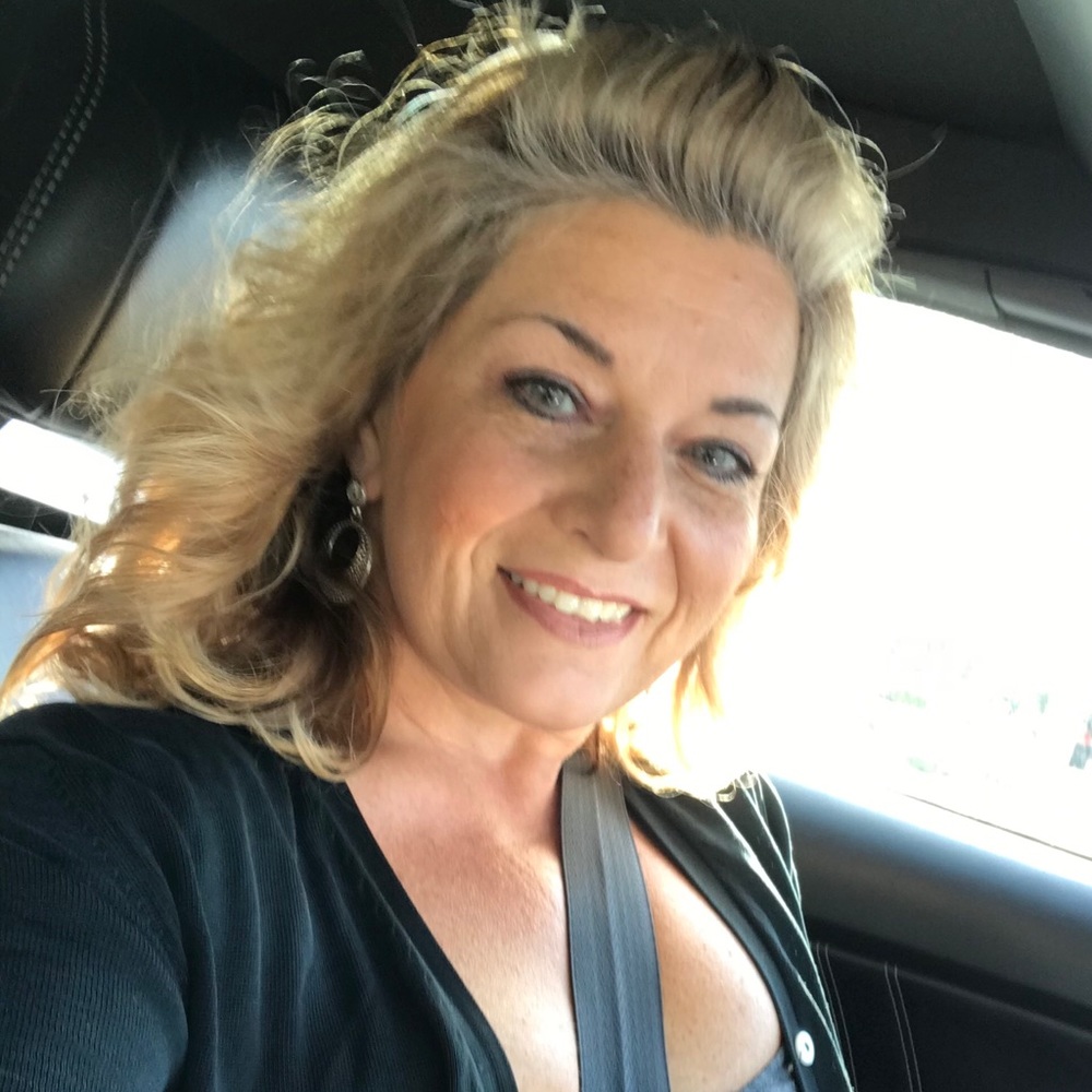 Meet your Posher, Candace